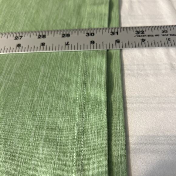 Izod Golf Mens Polo Shirt Size XXL Green Short Sleeve Stretch Performance Preppy - Picture 6 of 6